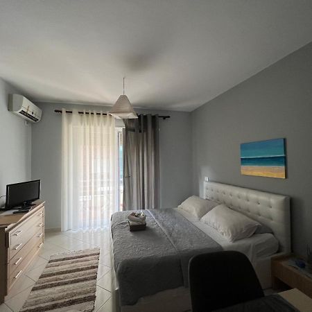 Emi Sol Apartment Vlore Luaran gambar