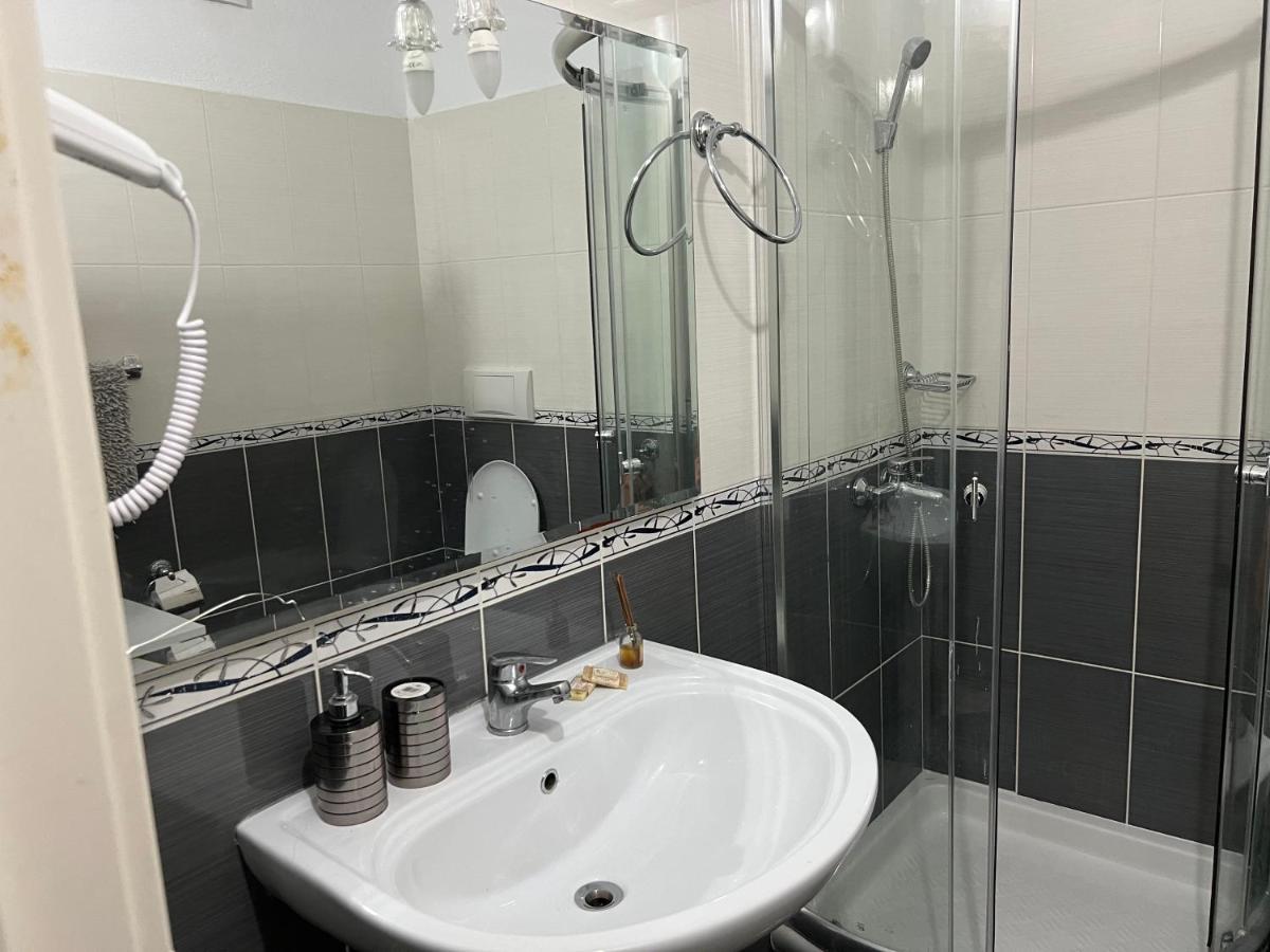 Emi Sol Apartment Vlore Luaran gambar